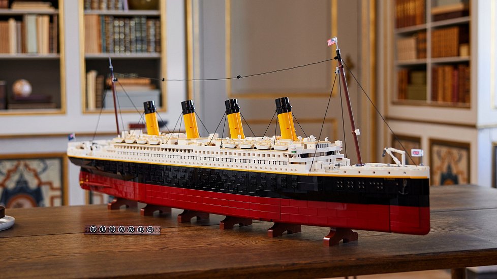 Lego Titanic