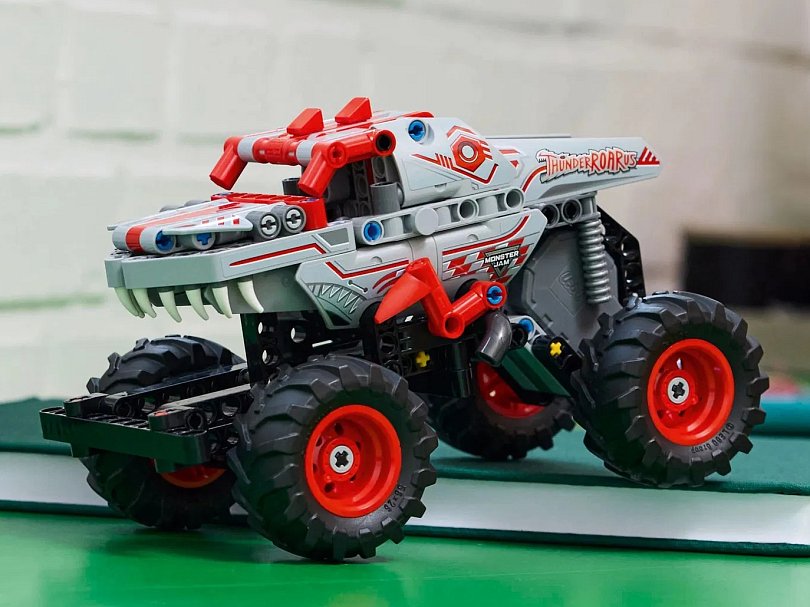 LEGO 42200 Monster Jam ThunderROARus