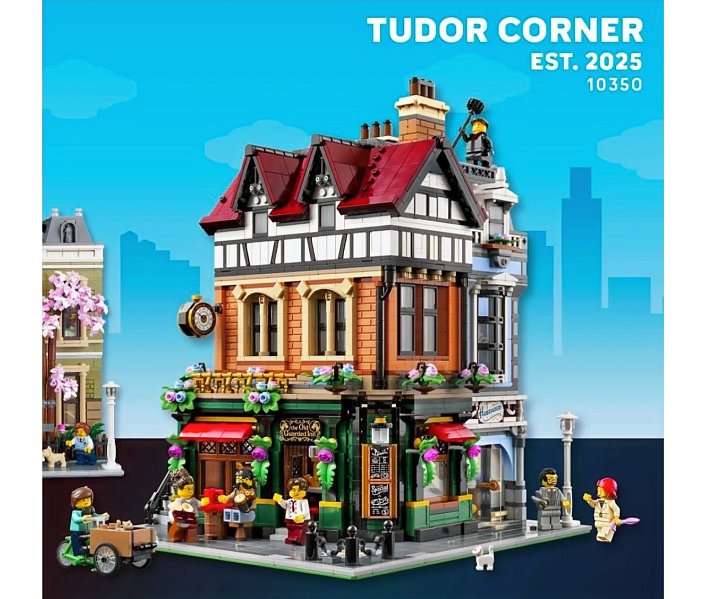 LEGO 10350 Tudor Corner